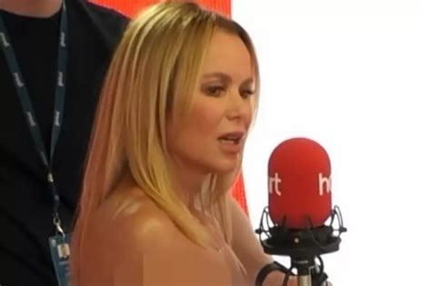 amanda holden nude pics|Amanda Holden strips naked for nude drawing session during live。